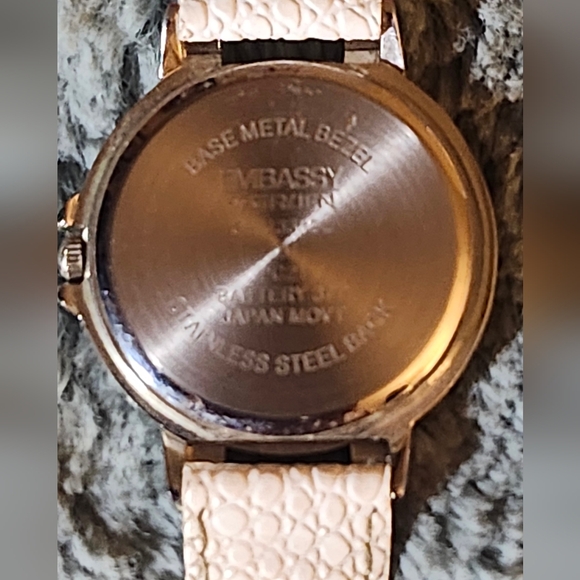 Beautiful ICED out Embassy By Gruen Womens watch MOP Dial - Picture 5 of 7